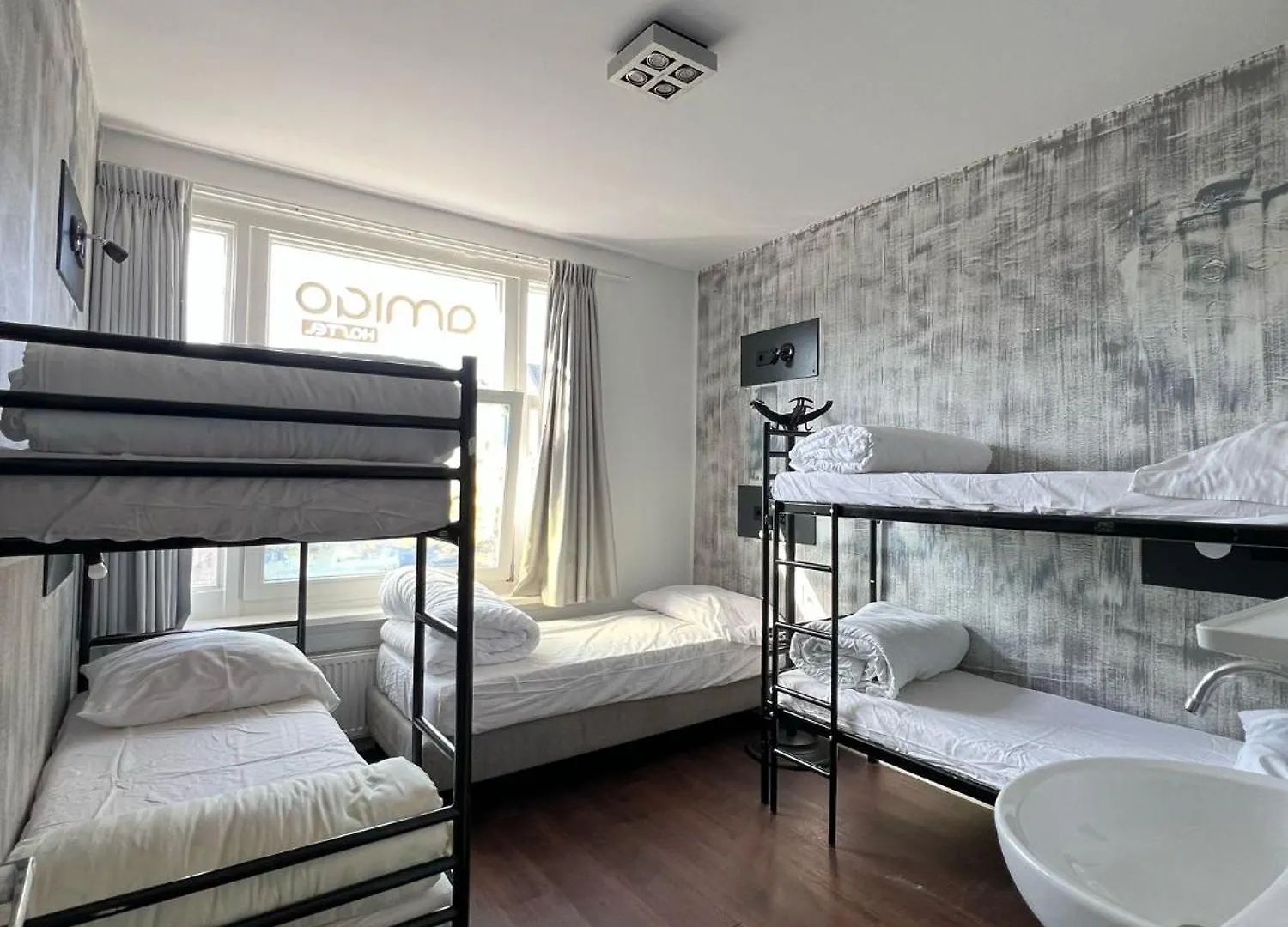 Hostal Amigo Budget Hotel Ámsterdam