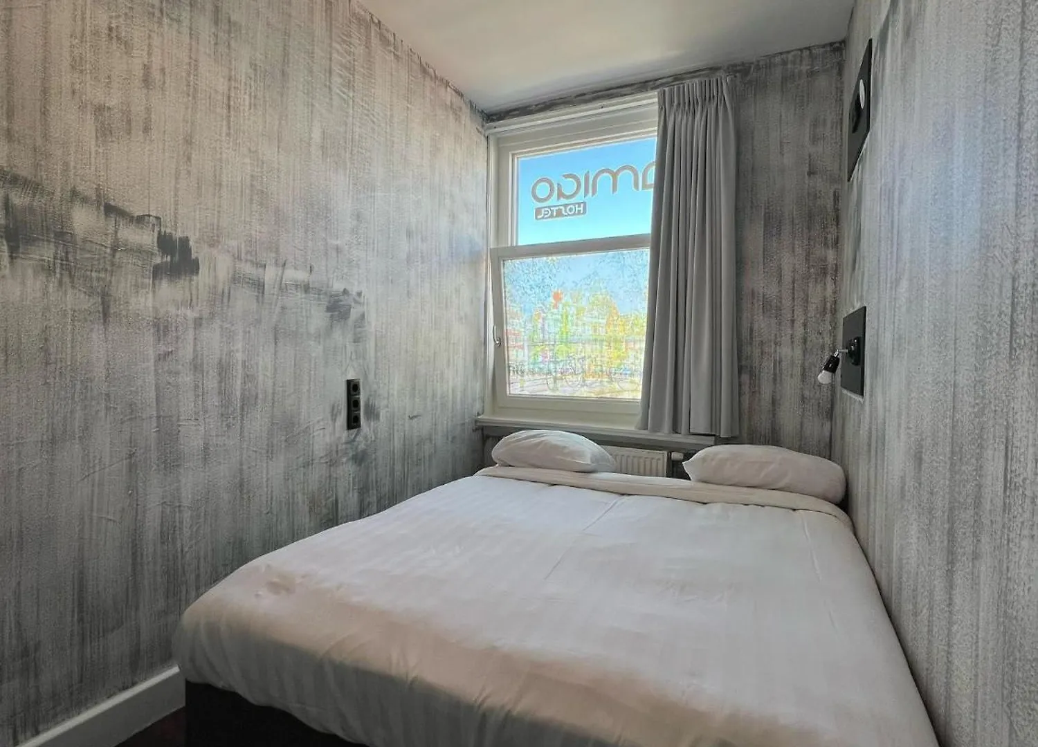 Amigo Budget Hotel Ámsterdam 0*,
